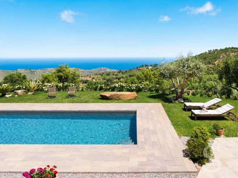 villa-casita-pool.jpg