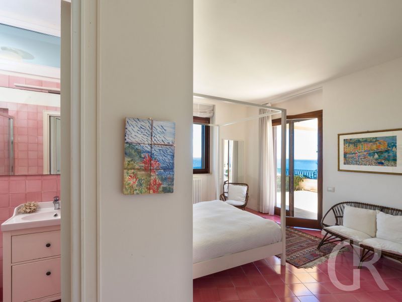 villa-coralia-bad-und-schlafzimmer.jpg