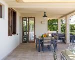villa-coralia-ueberdachte-terrasse.jpg