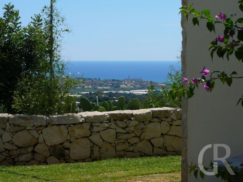 villa-cuore-verde-blick-auf-das-meer.jpg