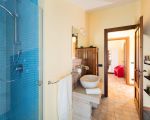 villa-dora-badezimmer-mit-dusche.jpg