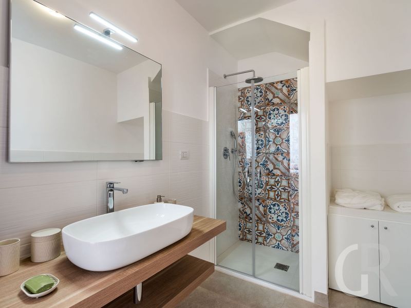 villa-etna-retreat-waschbecken.jpg