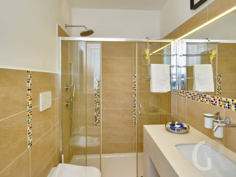 villa-ibla-bad-mit-dusche.jpg