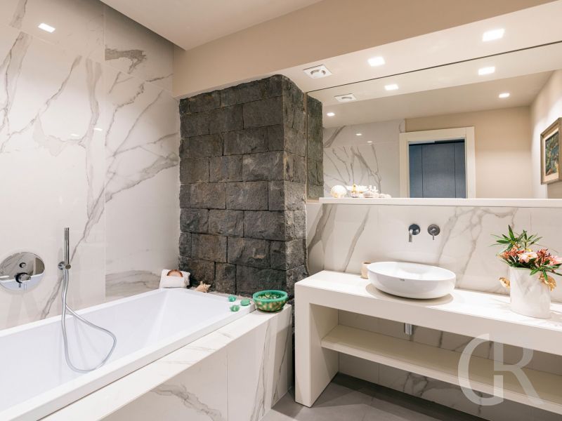 villa-isabella-bad-mit-wanne.jpg