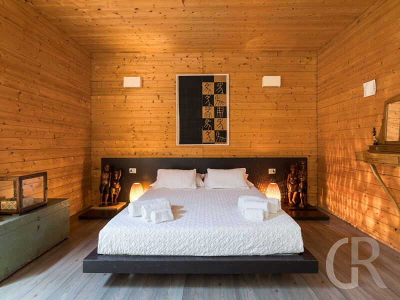 villa-luna-gemuetliches-doppelbett.jpg