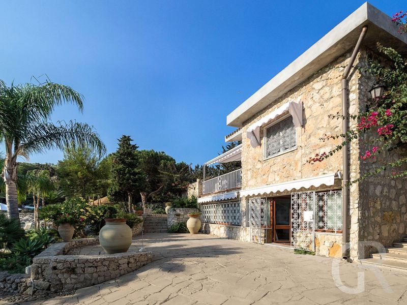 villa-maddalena-blick-auf-die-villa.jpg