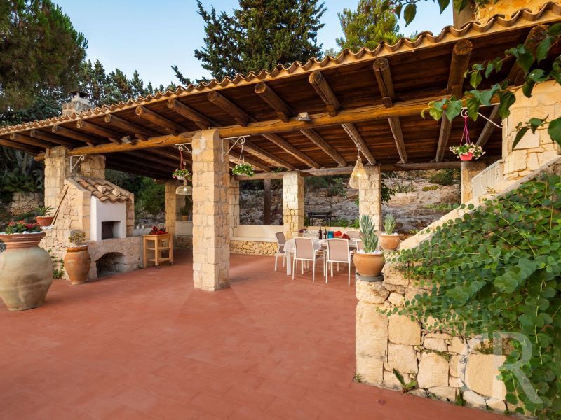 villa-maddalena-sommerkueche.jpg
