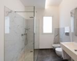 villa-mare-dentro-glasdusche.jpg