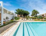 villa-pietra-del-sole-am-pool.jpg