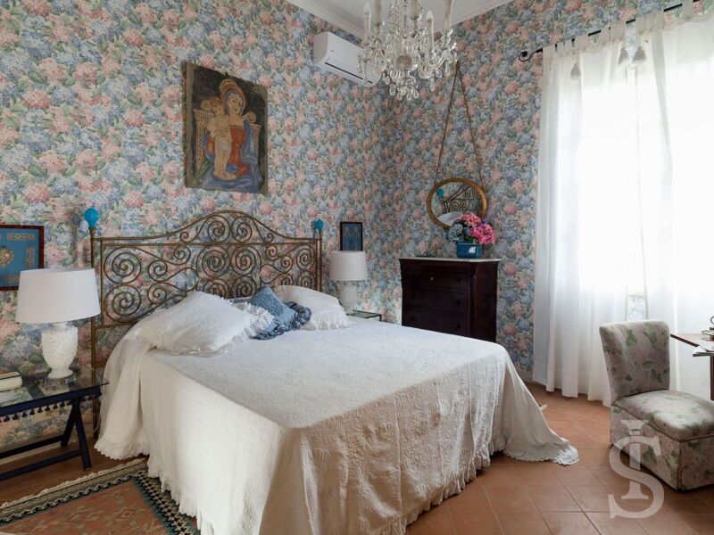 villa-san-ciro-gemuetliches-schlafzimmer.jpg
