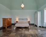 villa-scifazzo-schlafbereich-mit-grossem-bett.jpg