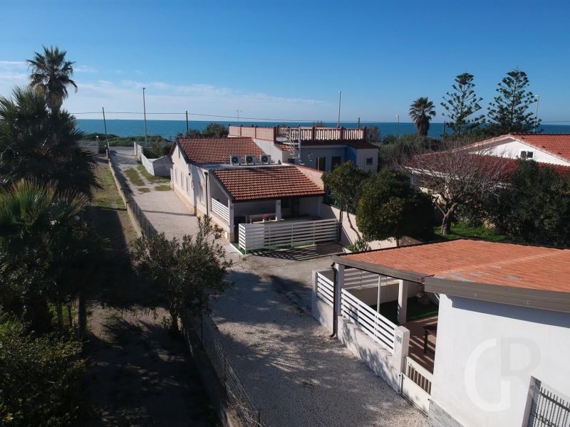 ferienhaus-edone-ausblick-auf-das-meer.jpg