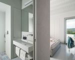 ferienhaus-hybla-schlafzimmer-und-bad.jpg