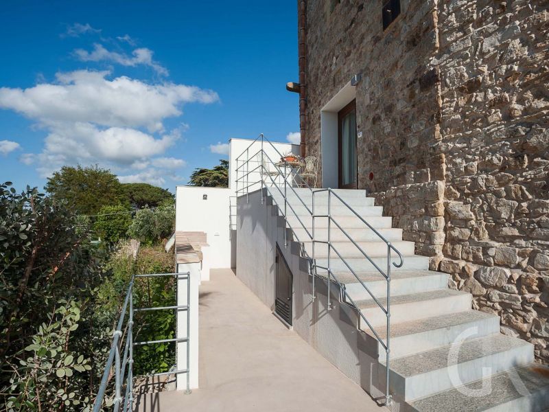 ferienvilla-marietta-treppe-aussen.jpg