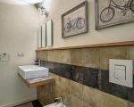 ferienwohnung-aristotele-badezimmer-mit-waschbecken.jpg