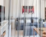 ferienwohnung-blick-ins-wohnzimmer.jpg