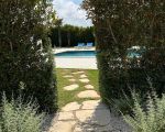ferienwohnung-cecilia-weg-zum-pool.jpg