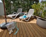 ferienwohnung-fillide-terrasse-mit-sonnenschirm.jpg