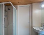 ferienwohnung-rosmarino-duschbad.jpg