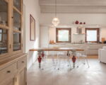 villa-angelina-ansicht-kuechenzeile-und-esszimmer.jpg