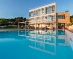 villa-angelina-pool-und-villa.jpg
