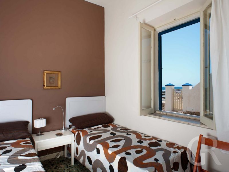 villa-brezza-marina-einzelbetten.jpg