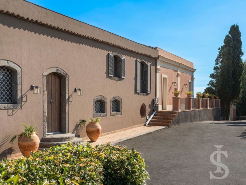 villa-continella-eingangsbereich.jpg