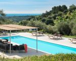 villa-contrada-pool.jpg