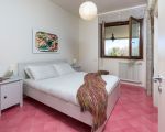 villa-coralia-gemuetliches-doppelbett.jpg