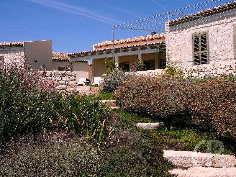 villa-cuore-verde-suedeite-garten.jpg