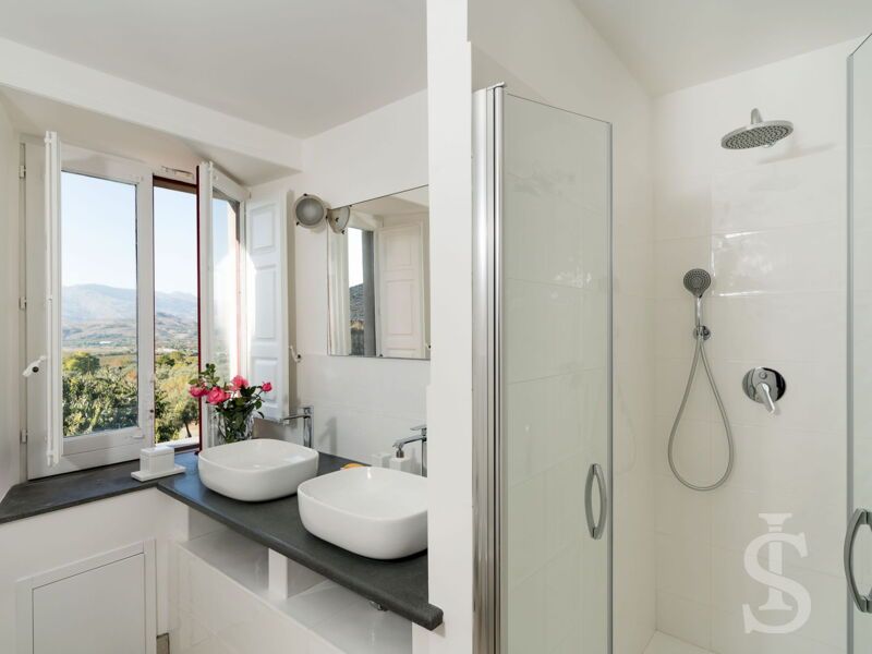villa-etna-retreat-bad-mit-dusche.jpg