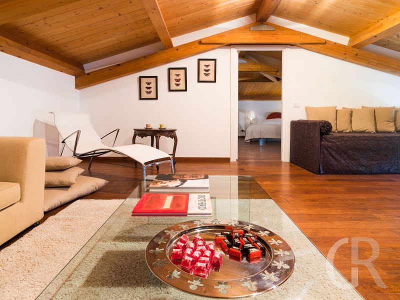 villa-etna-retreat-obergeschoss-wohnbereich.jpg
