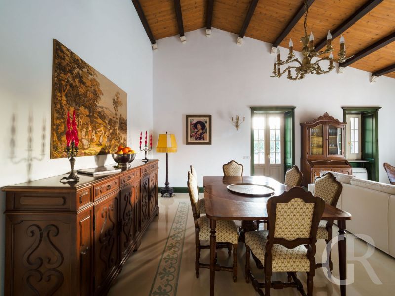 villa-gira-sole-essbereich.jpg