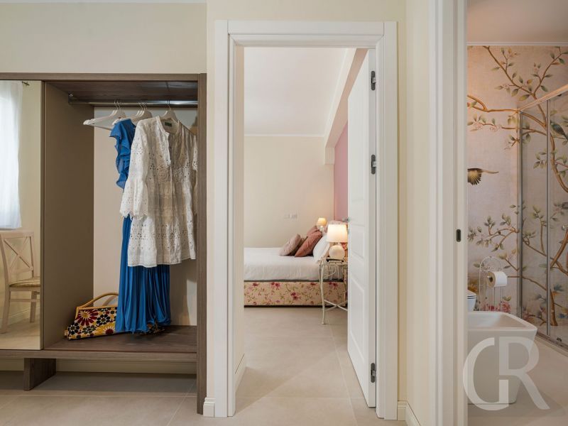 villa-giutitta-schlafzimmer-mit-ankleide.jpg