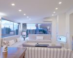 villa-ibla-sofa-im-wohnzimmer.jpg