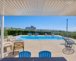 villa-ibla-terrassentisch.jpg