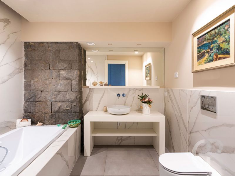 villa-isabella-badezimmer-mit-wanne.jpg