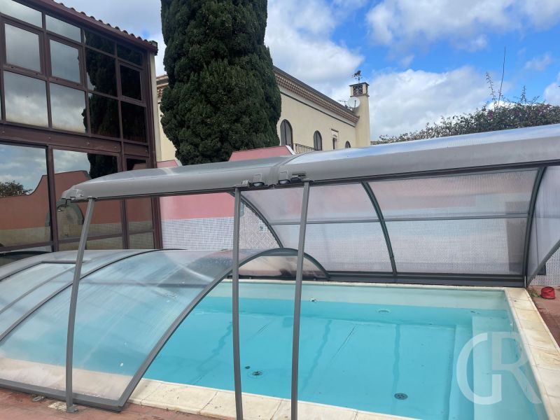 villa-la-boheme-abgedeckter-pool.jpg