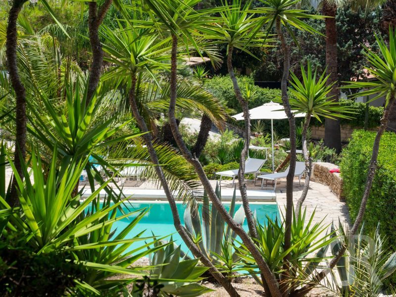 villa-maddalena-blick-auf-den-pool.jpg