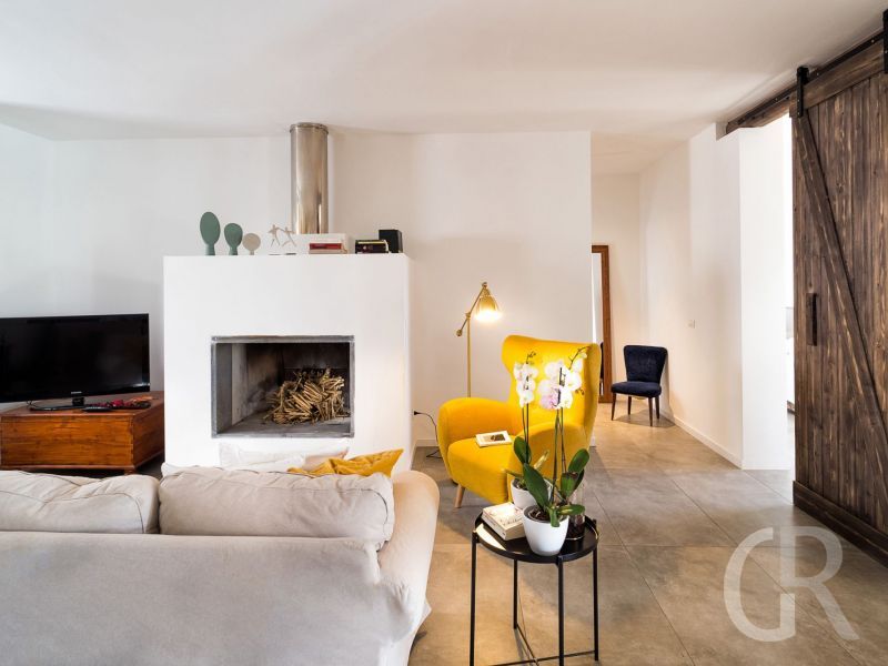 villa-mara-offener-kamin.jpg