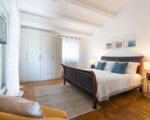 villa-pigna-blue-schlafbereich-mit-grossem-bett.jpg