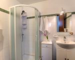 ferienwohnung-agamennone-duschbad.jpg