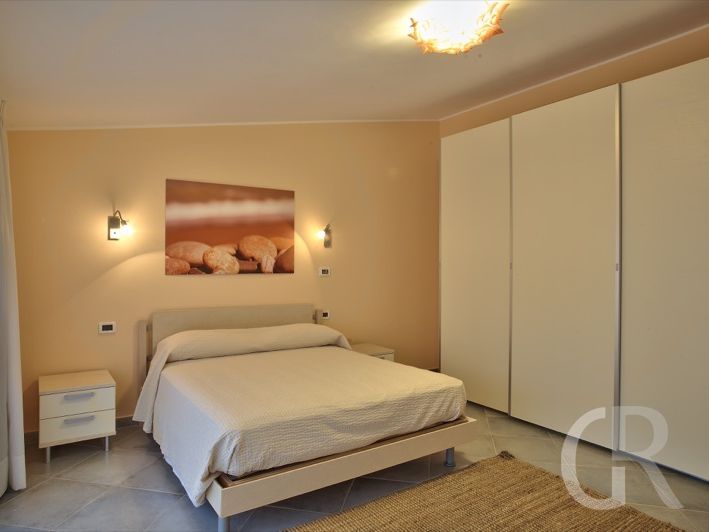 ferienwohnung-ambra-gemuetliches-schlafzimmer.jpg