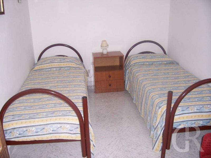 ferienwohnung-panorama-schlafzimmer-mit-einzelbetten.JPG