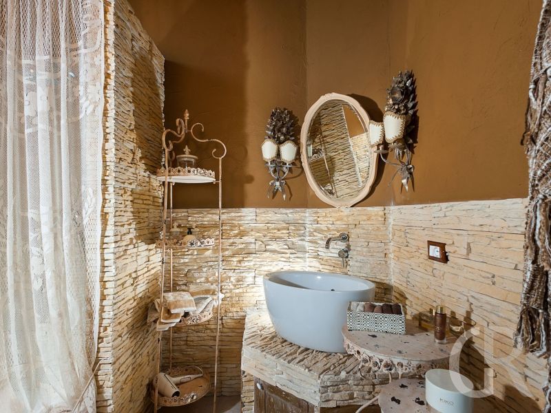 pigna-bianca-bad.jpg