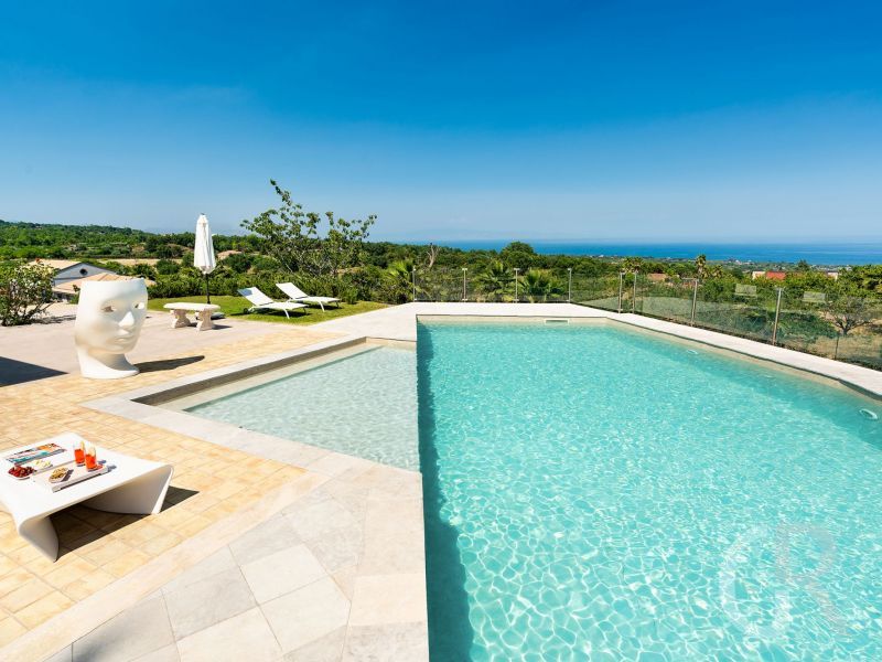 torretta-pool-mit-meerblick.jpg