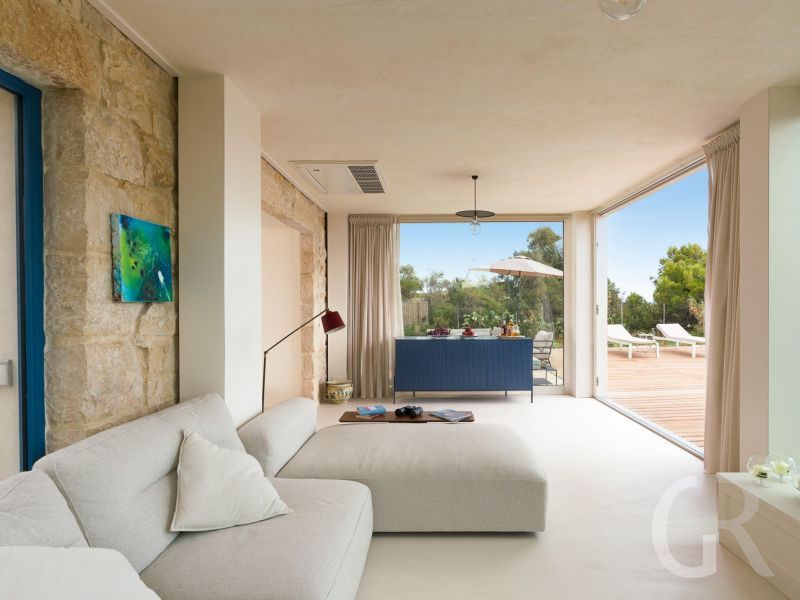 villa-al-nair-weises-sofa.jpg