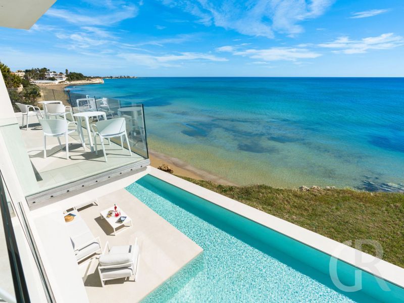 villa-bedda-matri-pool-und-meer.jpg