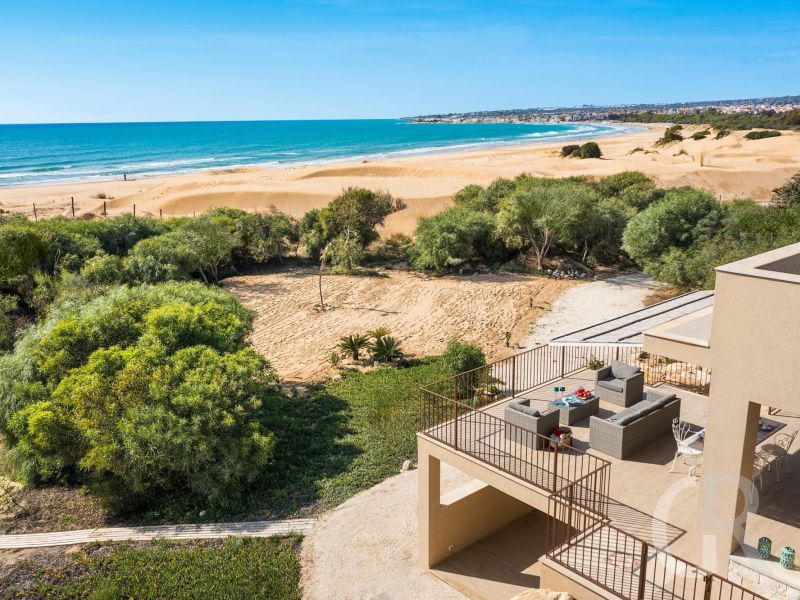 villa-dafne-blick-auf-das-meer.jpg