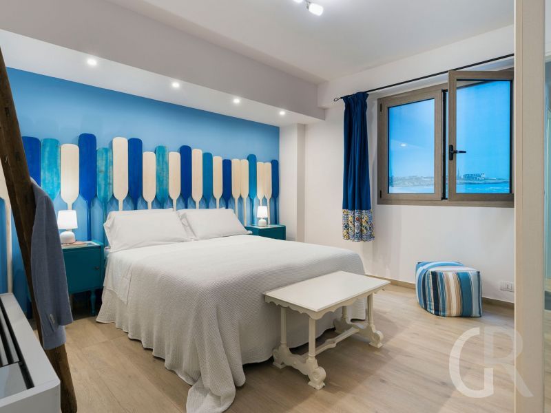 villa-dafne-grosses-doppelbett.jpg